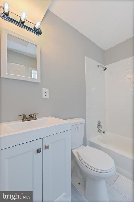 1436 W Baltimore Street - Photo 8