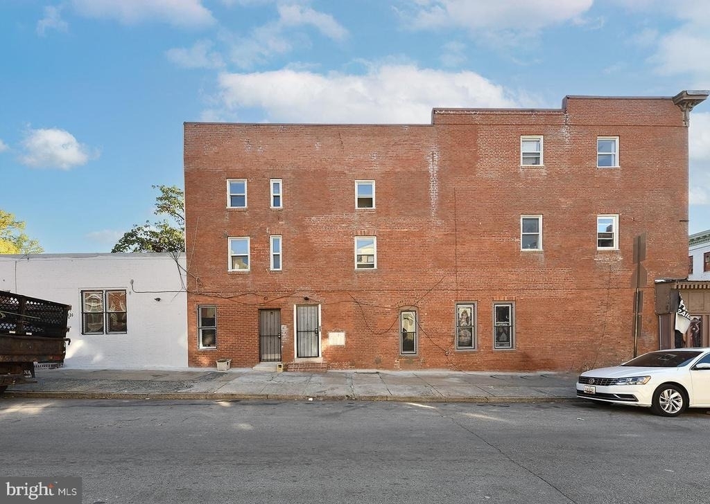 1436 W Baltimore Street - Photo 9