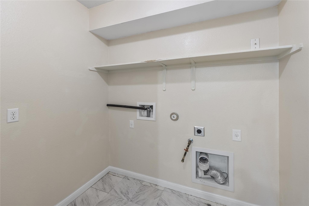 18436 Weatherby Ln - Photo 11