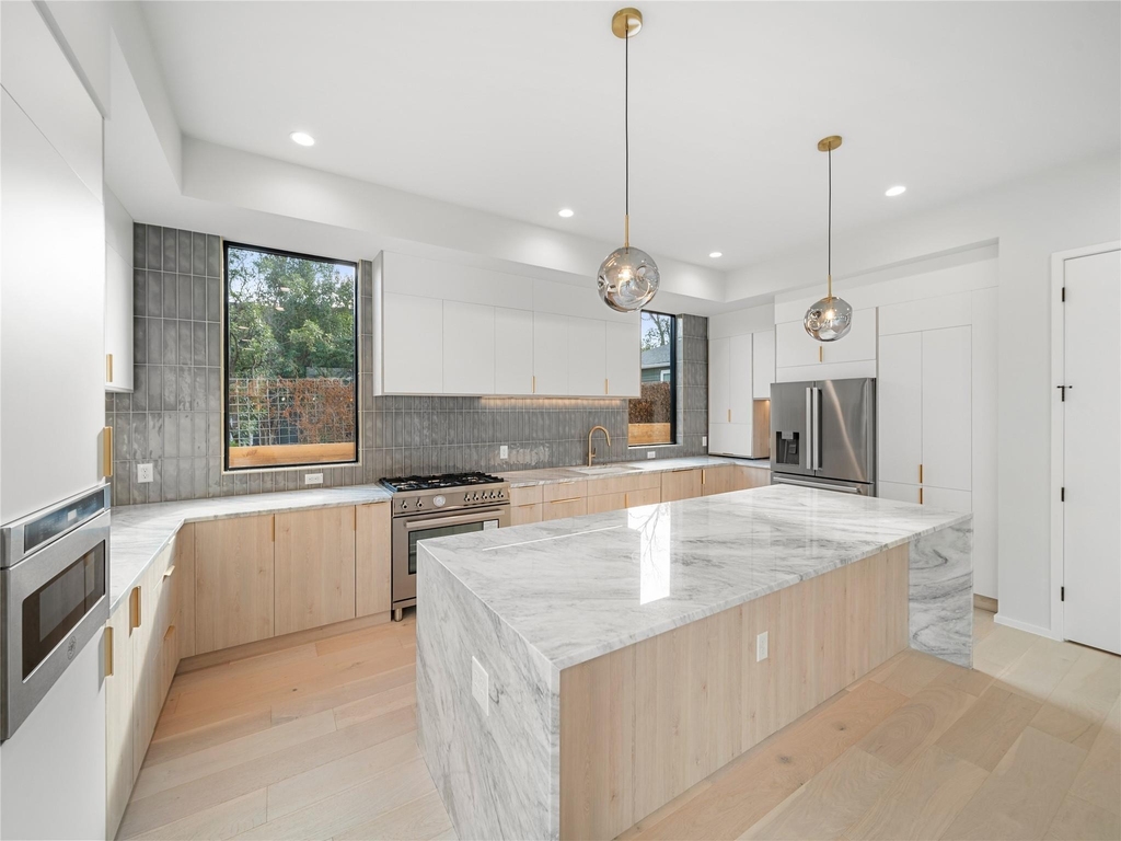 2107 Brackenridge St - Photo 4