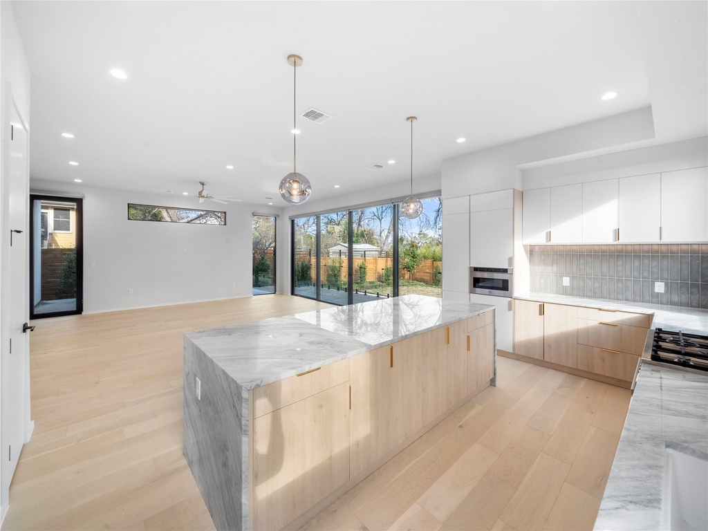 2107 Brackenridge St - Photo 5