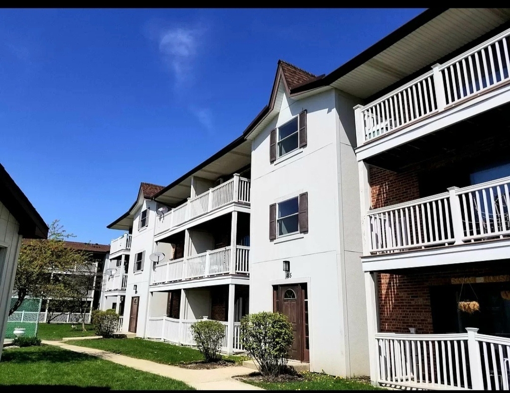 231 Gregory Street - Photo 0