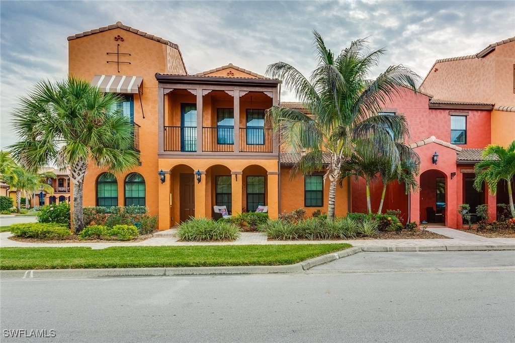 9082 Capistrano Street N - Photo 0