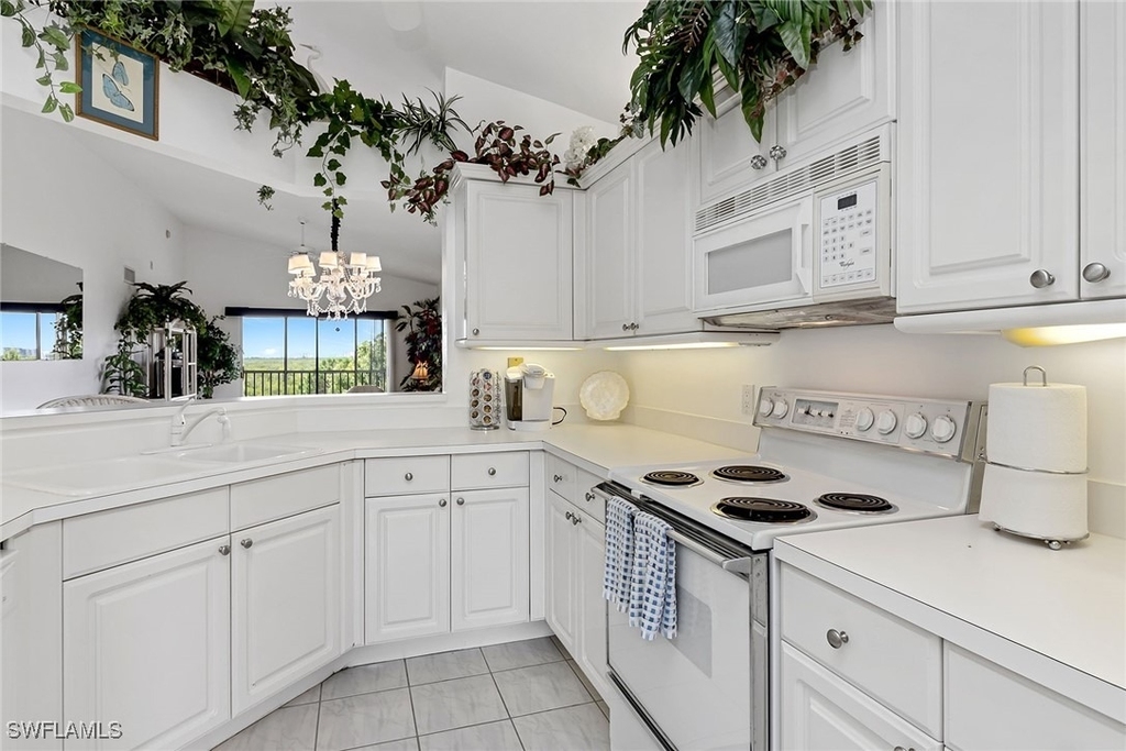 300 Horse Creek Drive - Photo 2