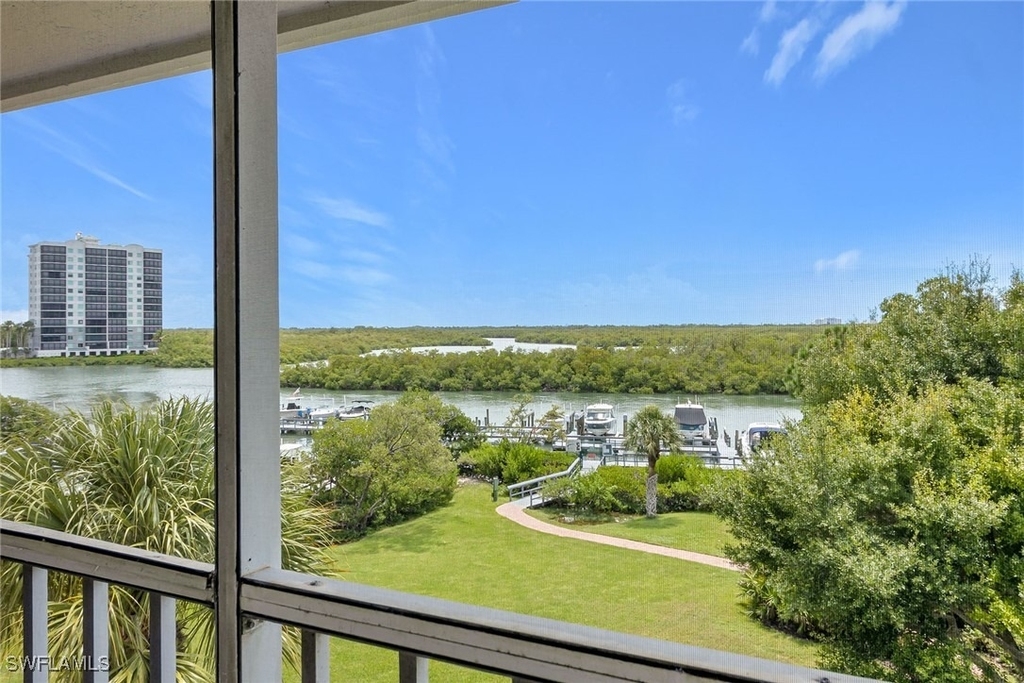 300 Horse Creek Drive - Photo 10