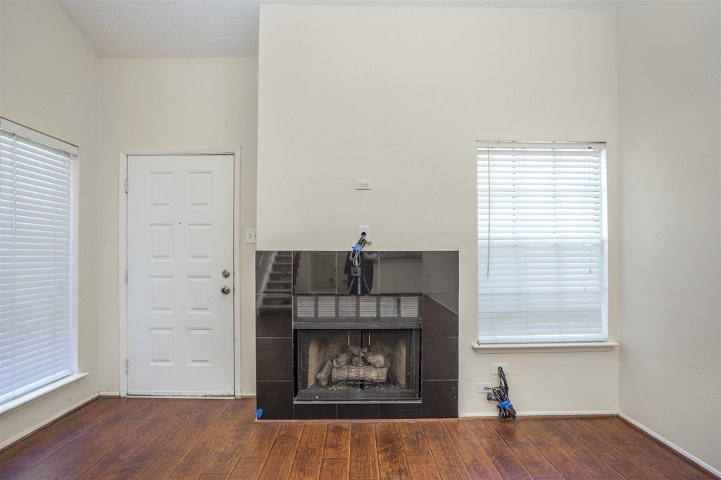 2611 Grants Lake Boulevard - Photo 4