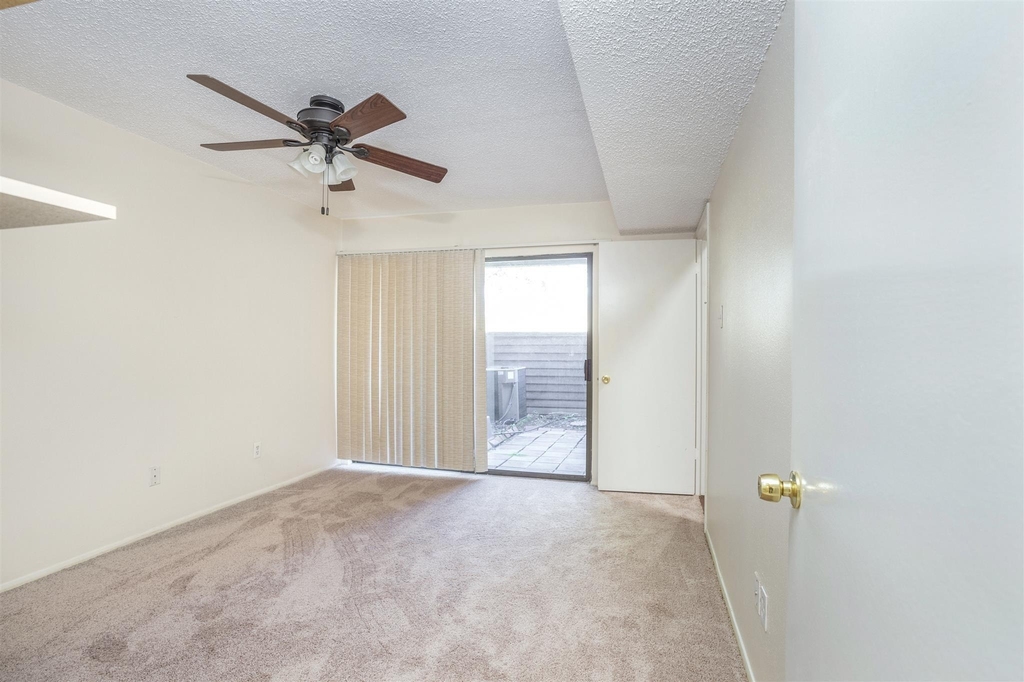 2611 Grants Lake Boulevard - Photo 12