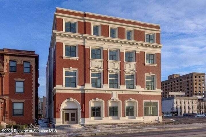 19 N River - Photo 0