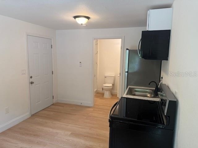 4605 N Hubert Avenue - Photo 3
