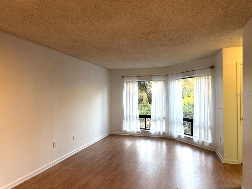 4308 Lakeway Drive - Photo 12