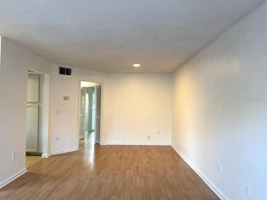 4308 Lakeway Drive - Photo 3