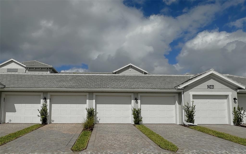 14221 Heritage Landing Boulevard - Photo 26