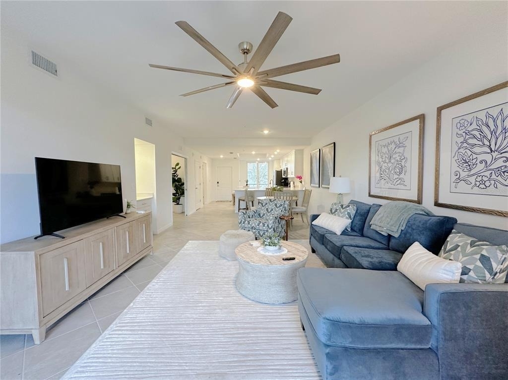 14221 Heritage Landing Boulevard - Photo 9