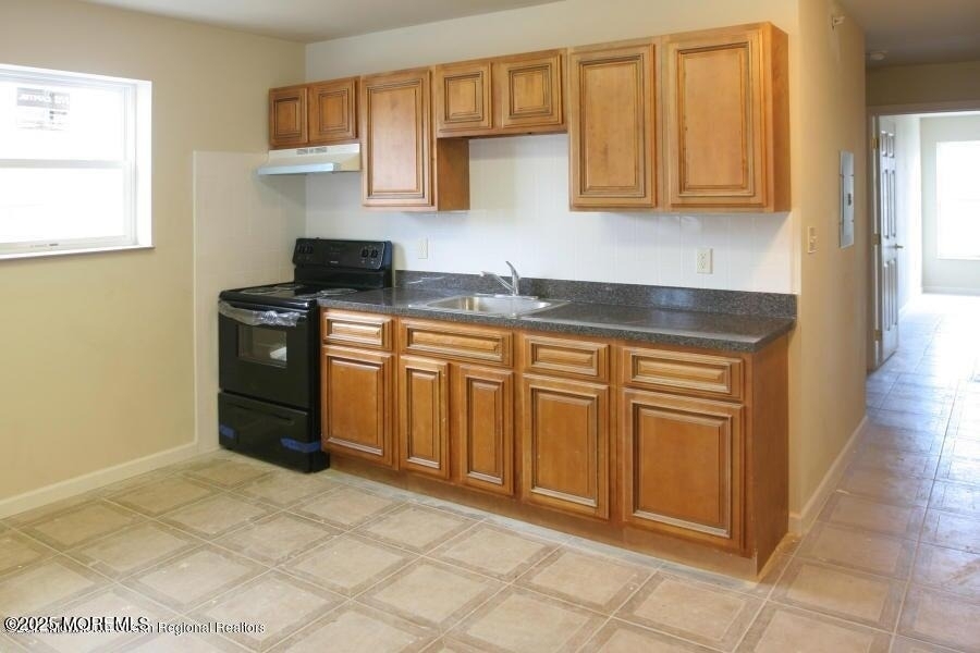 33 Vanderbilt Avenue - Photo 1