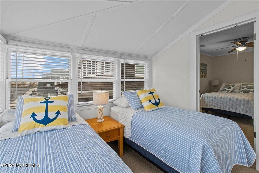 51 3rd Avenue - Photo 20