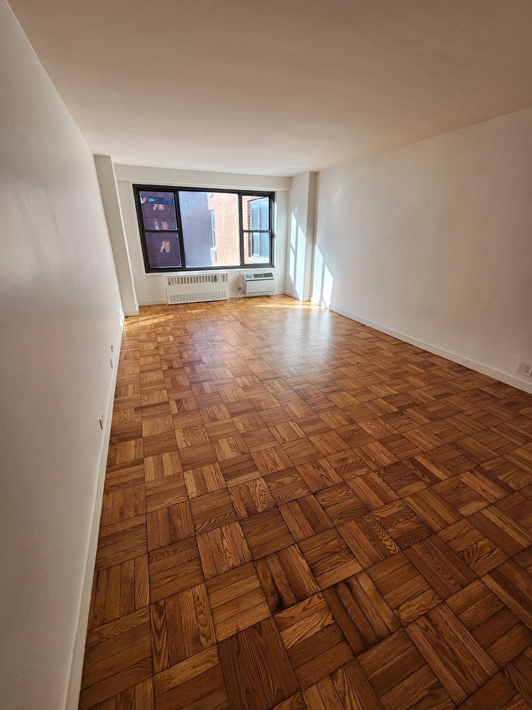 145 4th Avenue - Photo 0