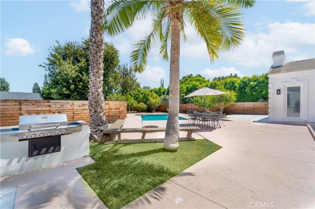 5206 Topeka Drive - Photo 1