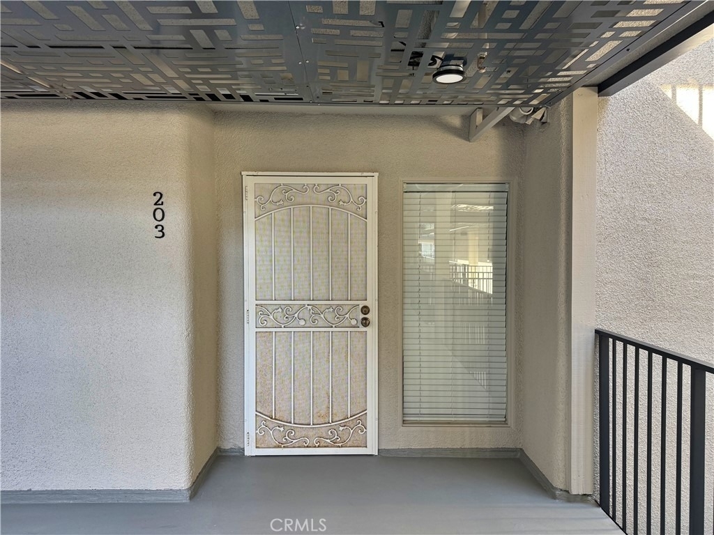 230 S Catalina - Photo 2