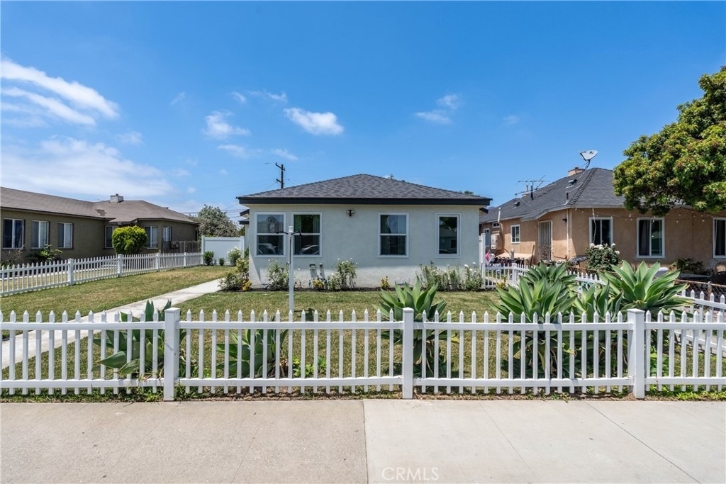 2241 Grand Ave - Photo 10