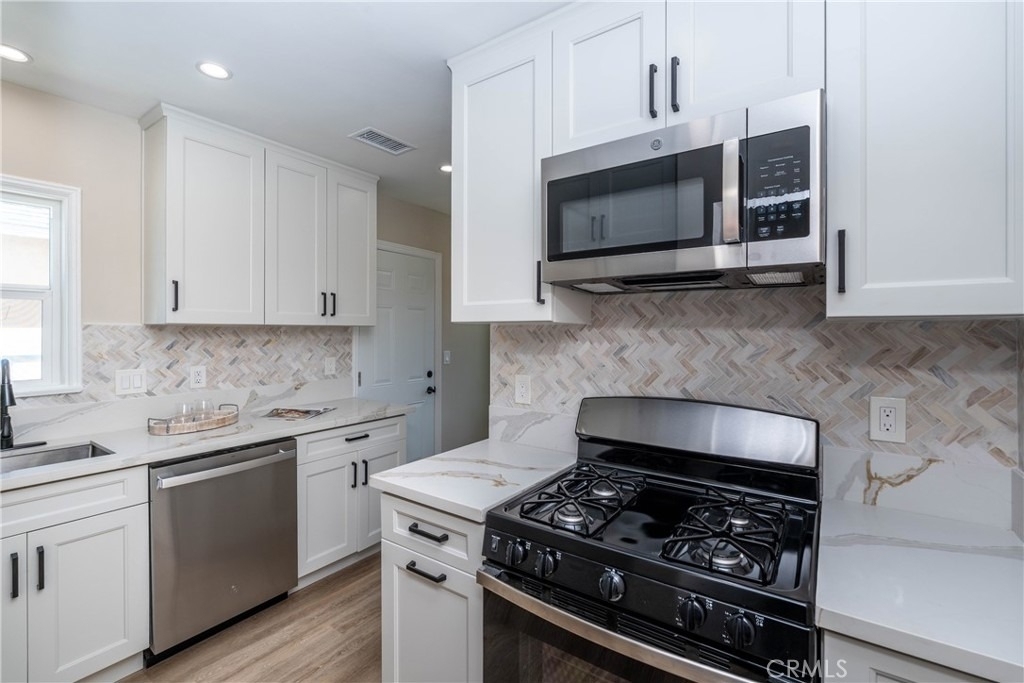 2241 Grand Ave - Photo 3