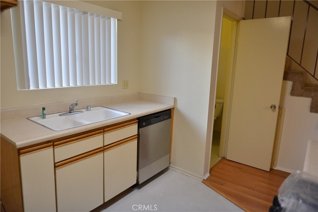 410 Milford Street - Photo 6