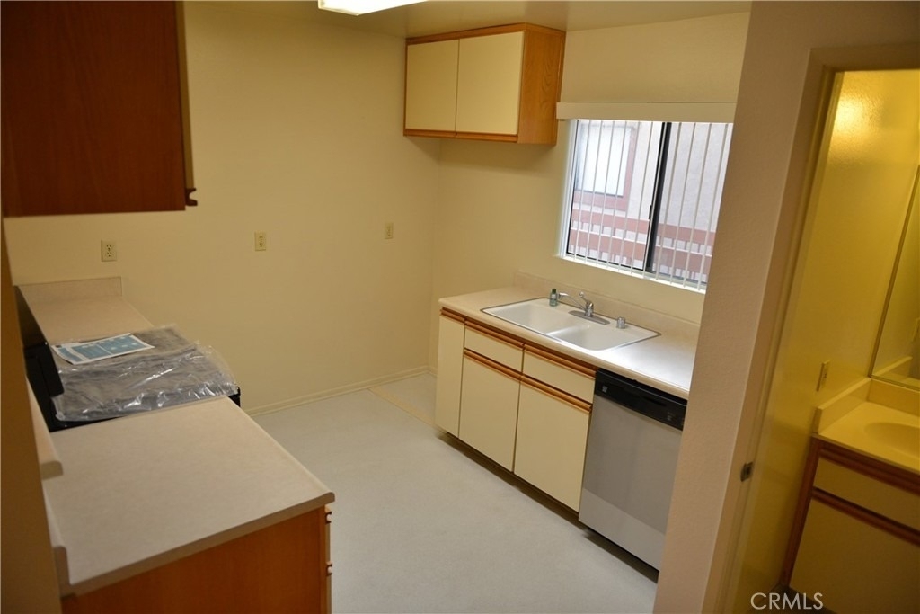 410 Milford Street - Photo 2