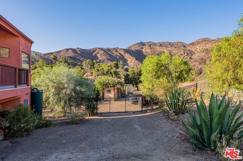 34136 Mulholland Highway - Photo 63