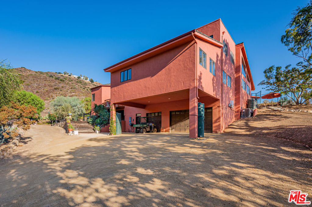 34136 Mulholland Highway - Photo 56