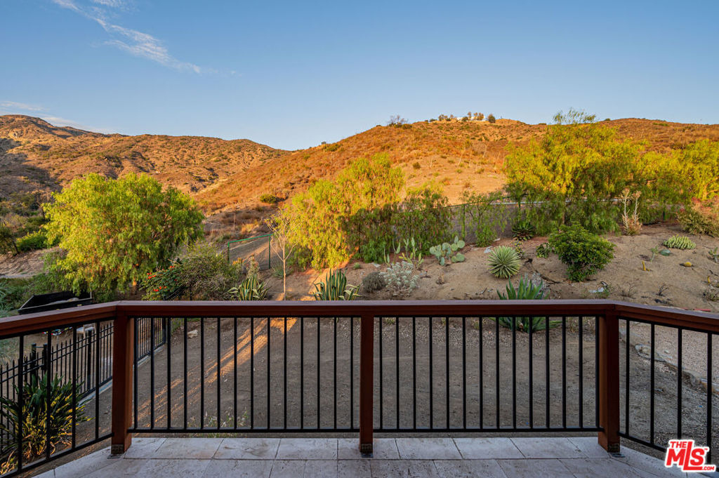 34136 Mulholland Highway - Photo 23