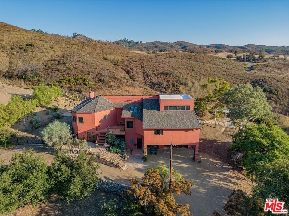 34136 Mulholland Highway - Photo 2