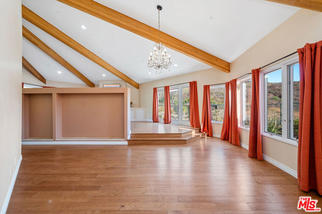 34136 Mulholland Highway - Photo 15