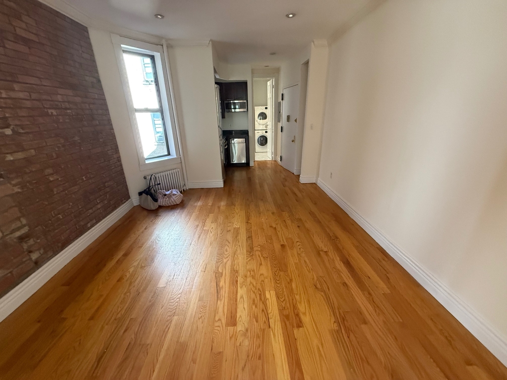 332 East 71st Street - Photo 3