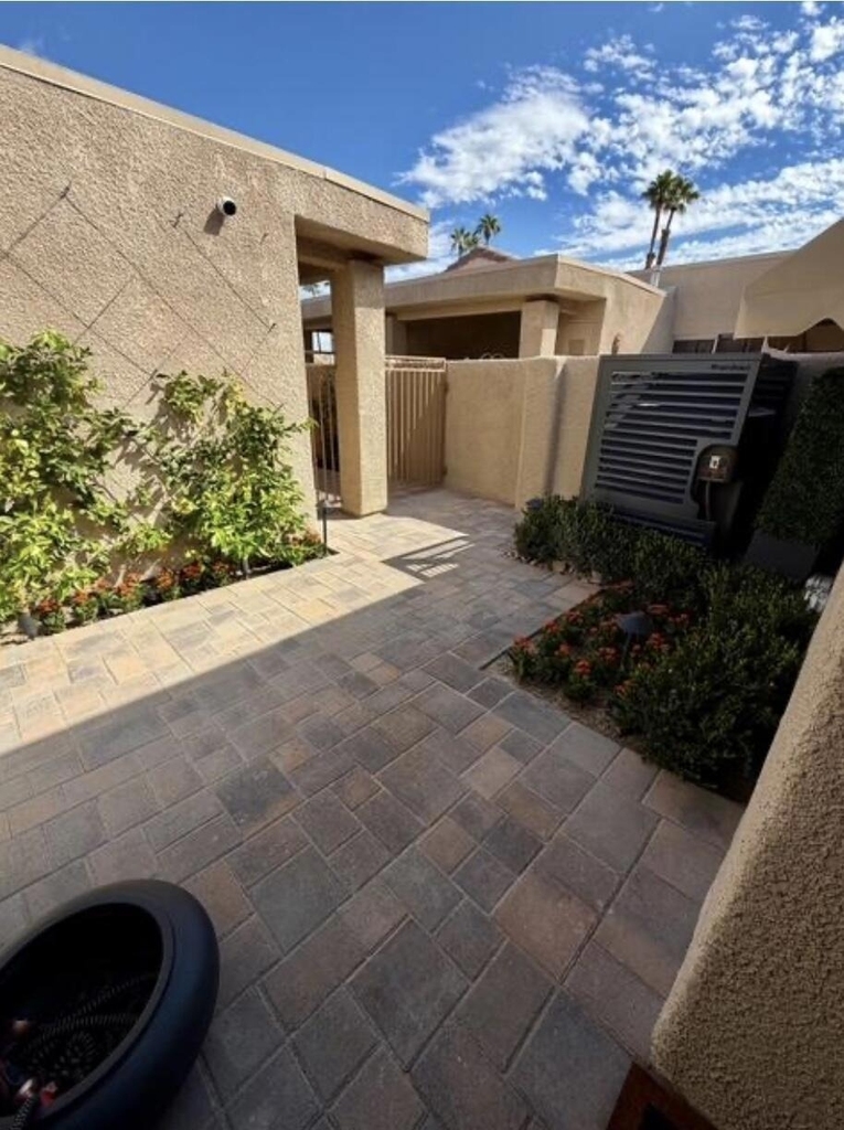 72499 Desert Flower Drive - Photo 1