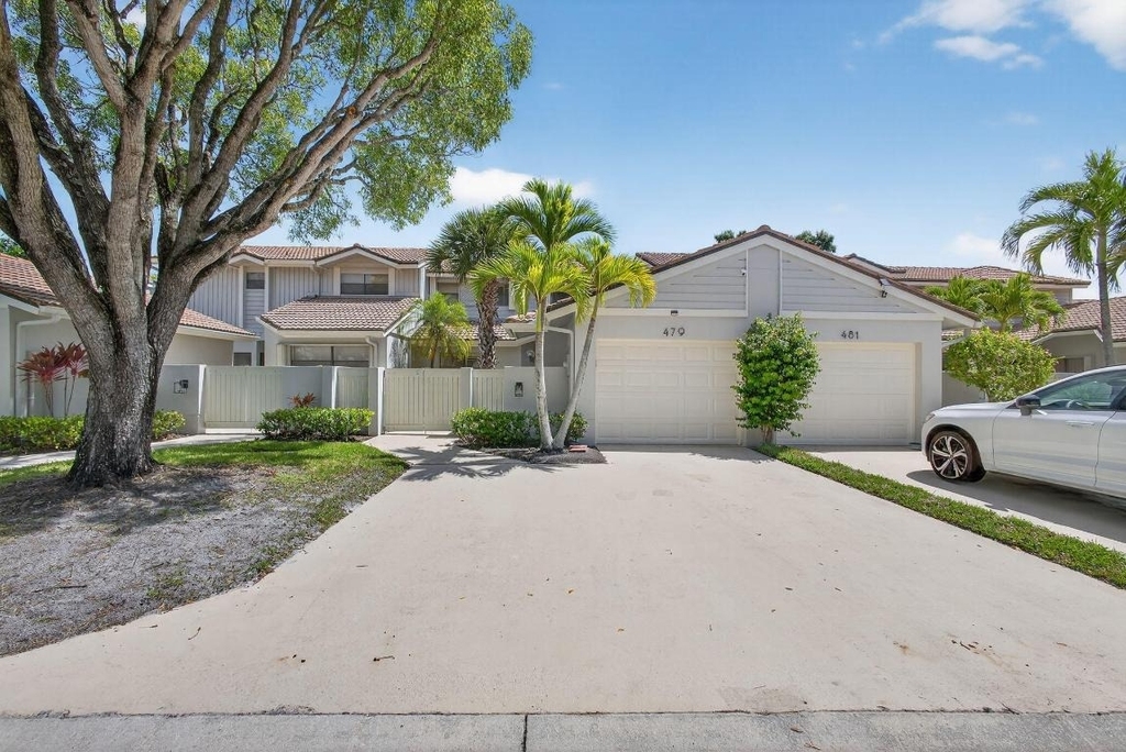 479 Prestwick Circle - Photo 1