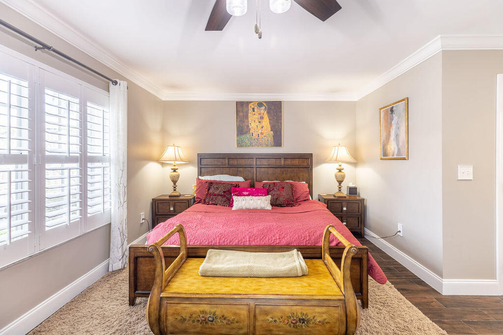 1038 Jeffery Street - Photo 18