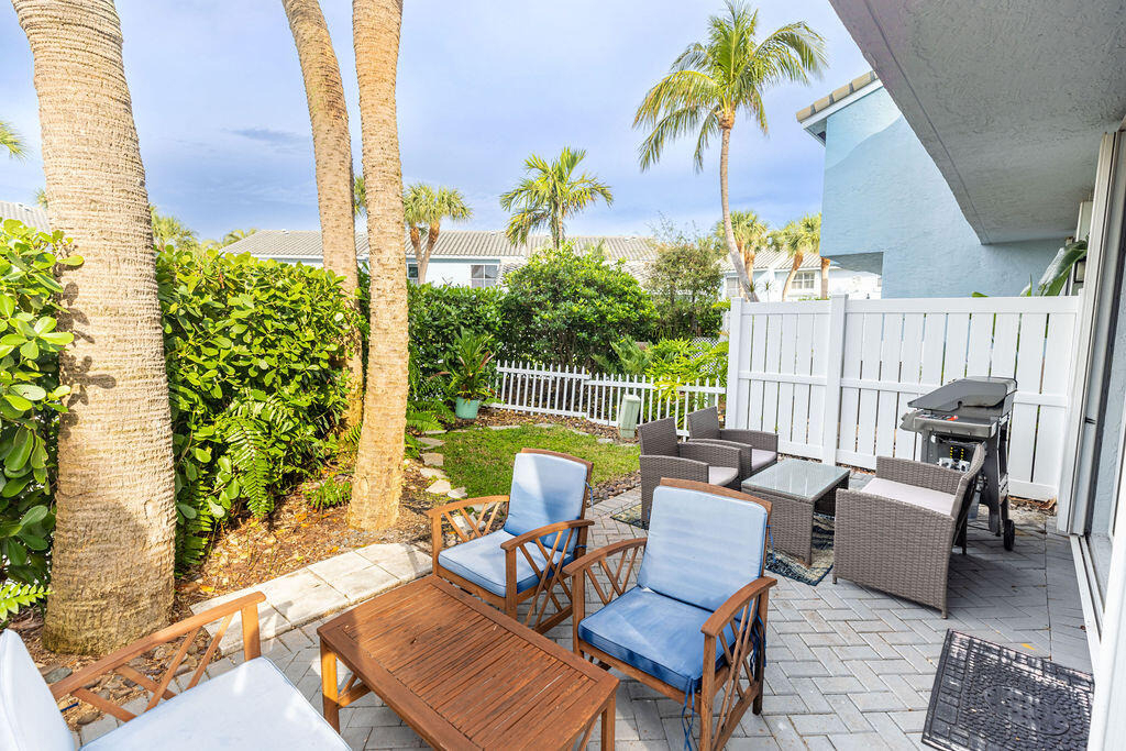 1038 Jeffery Street - Photo 29
