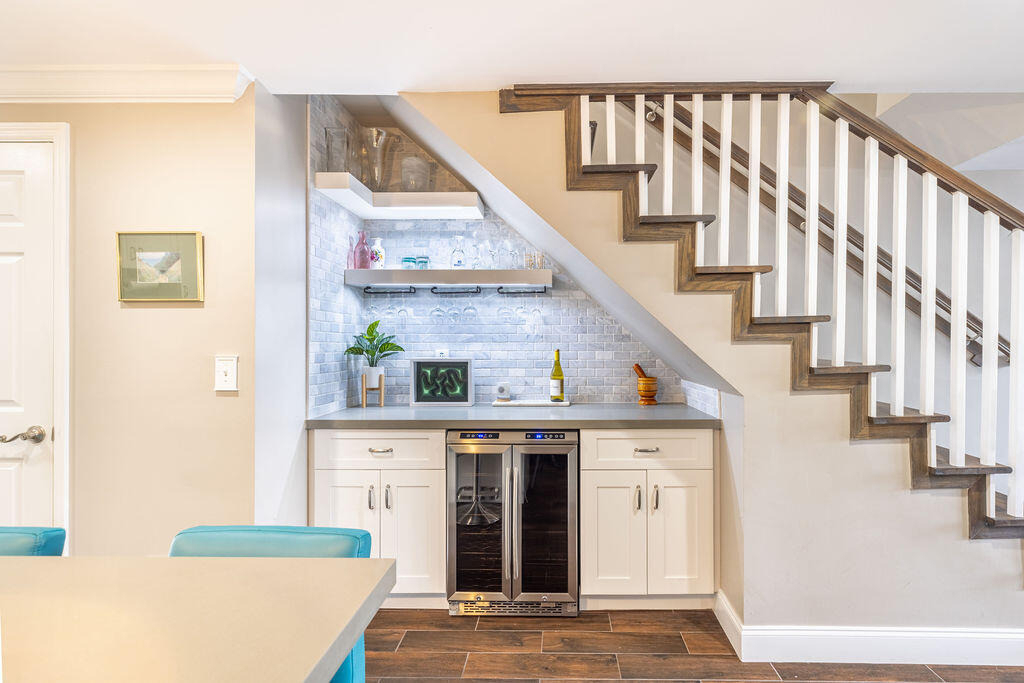 1038 Jeffery Street - Photo 4
