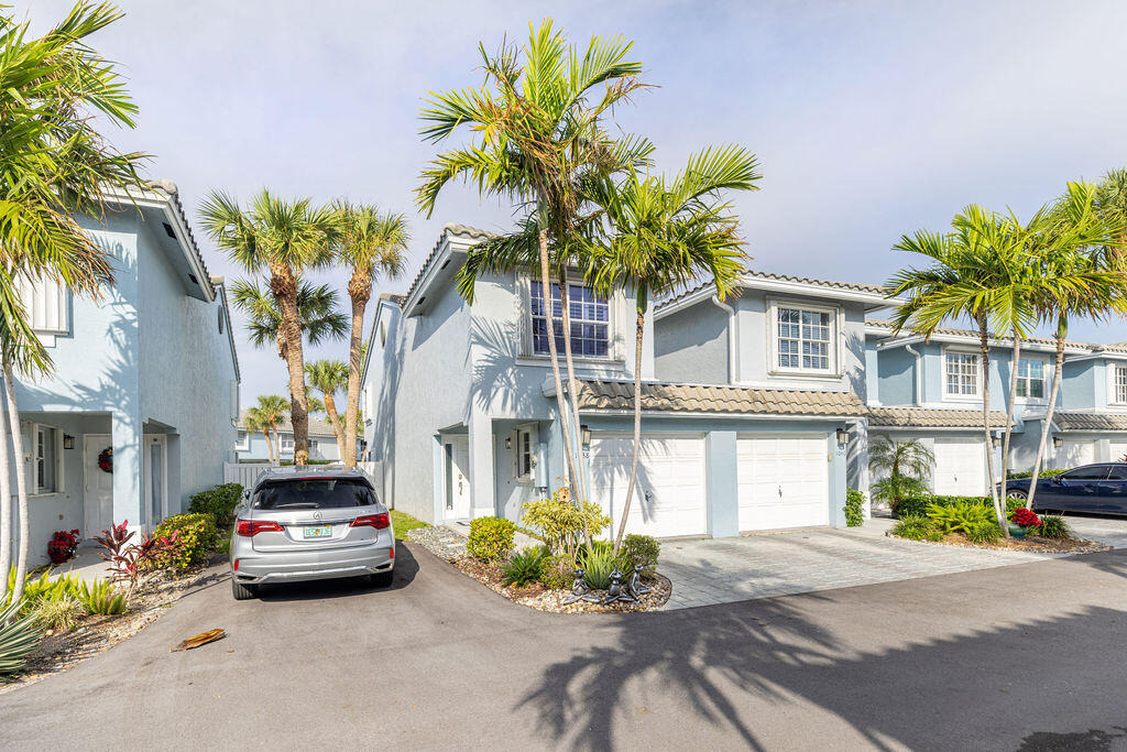 1038 Jeffery Street - Photo 34