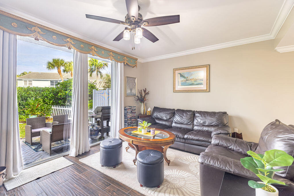 1038 Jeffery Street - Photo 46