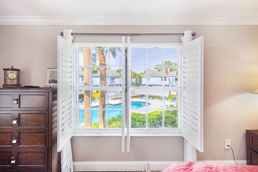 1038 Jeffery Street - Photo 27