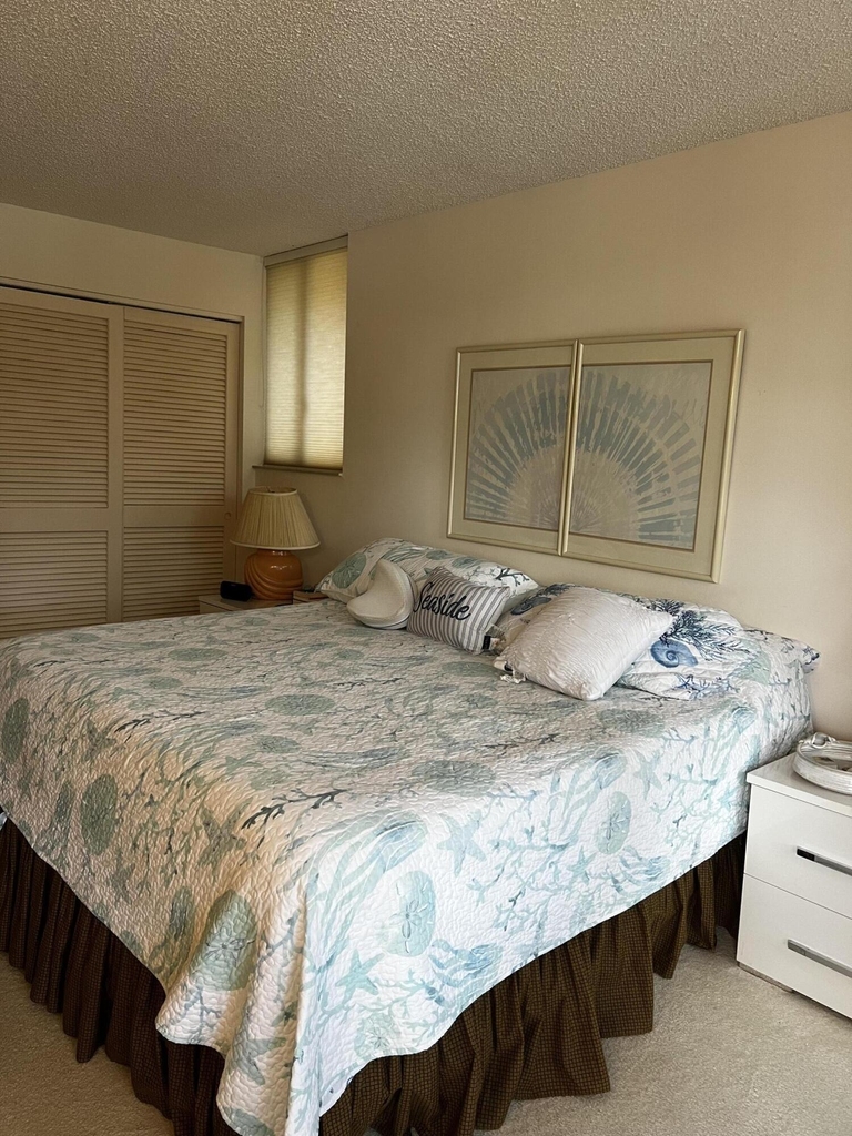 4702 Fountains Drive - Photo 4