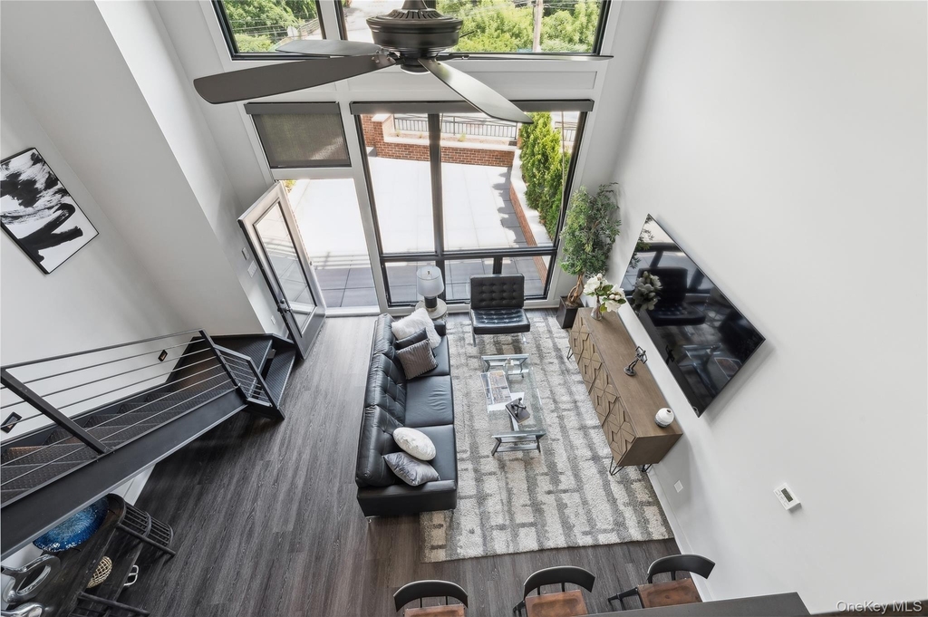172 E Prospect Avenue - Photo 0