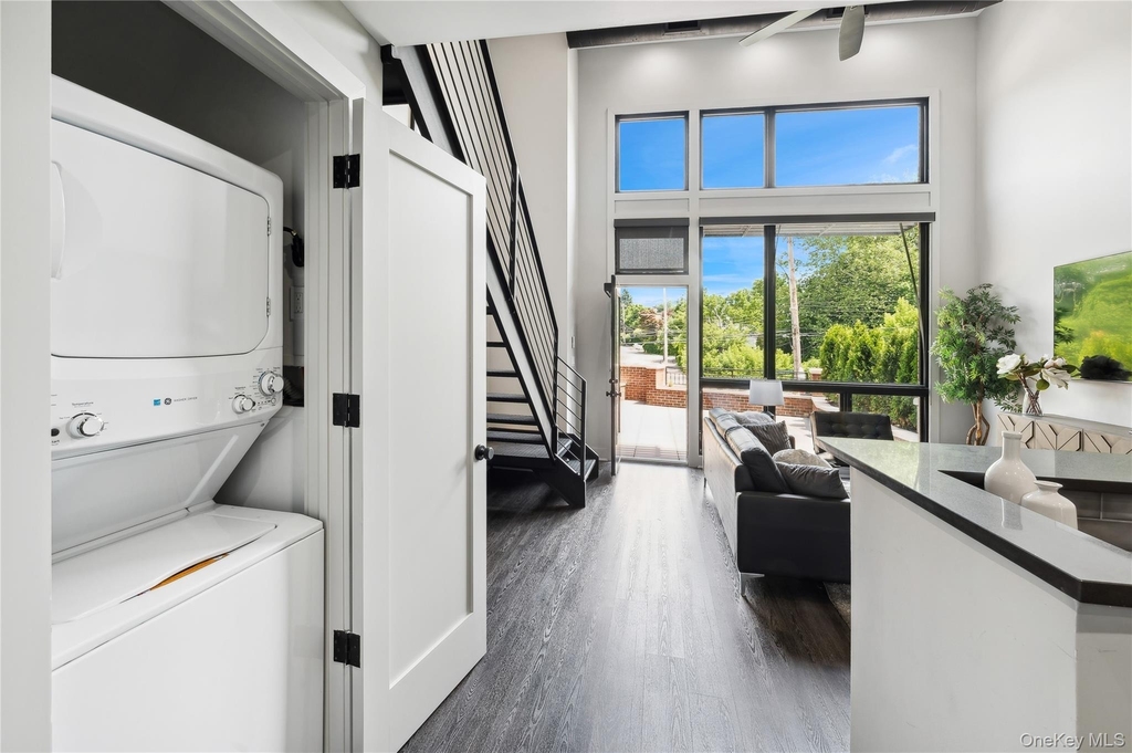 172 E Prospect Avenue - Photo 6
