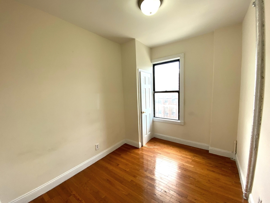 West 170th Street - Photo 2