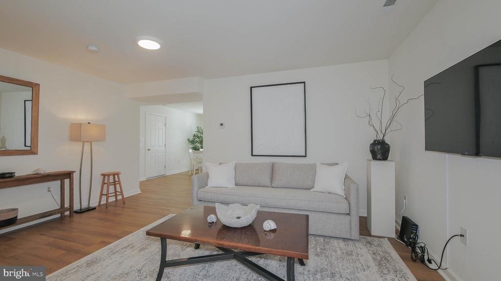 128 N Rhode Island Avenue - Photo 11