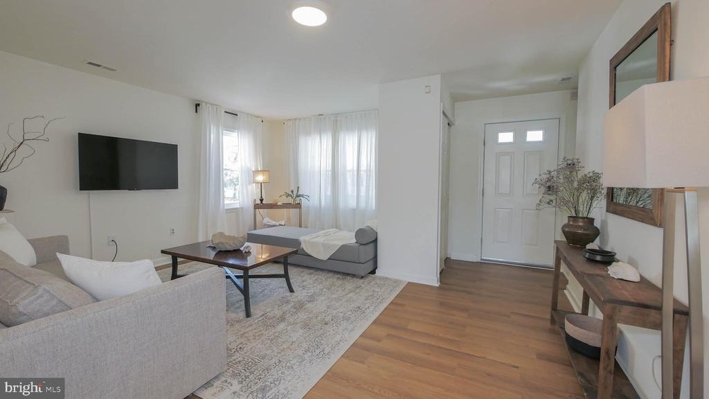 128 N Rhode Island Avenue - Photo 8