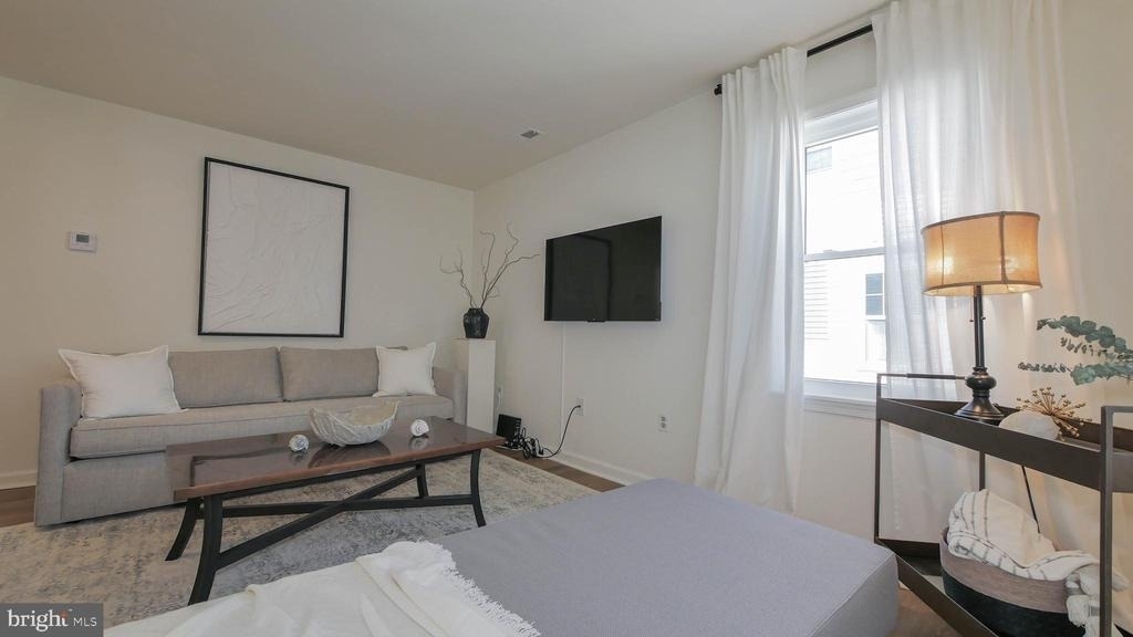 128 N Rhode Island Avenue - Photo 10