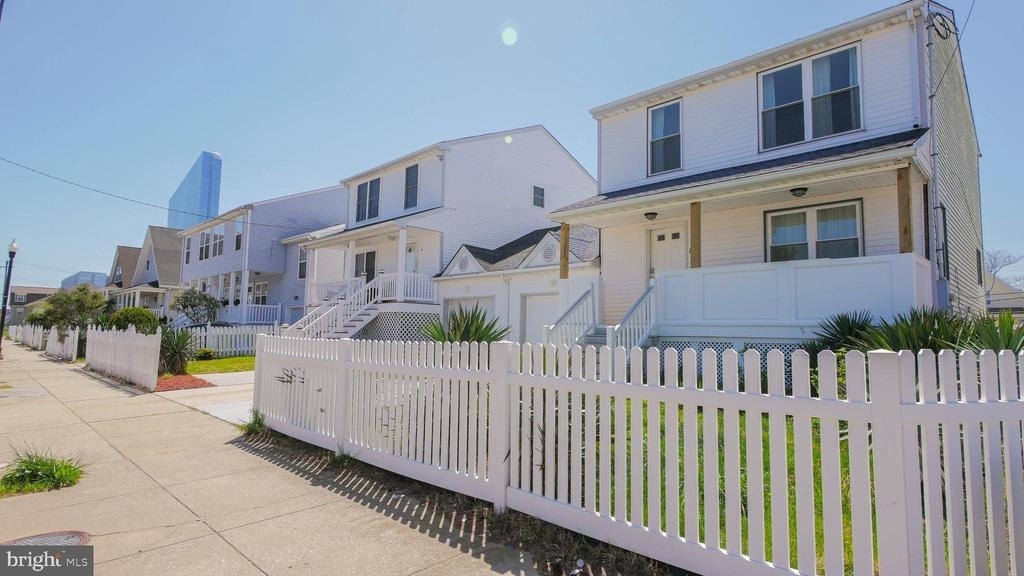 128 N Rhode Island Avenue - Photo 1