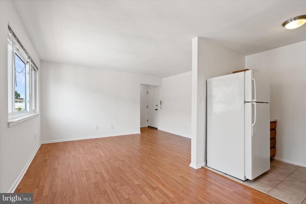 630 11th Street Ne - Photo 7