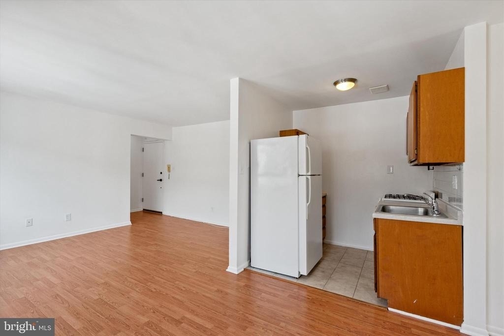 630 11th Street Ne - Photo 6